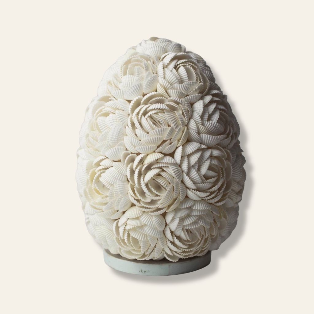 Dewi Mawar |  Lámpara de Conchas Marinas · 15 cm