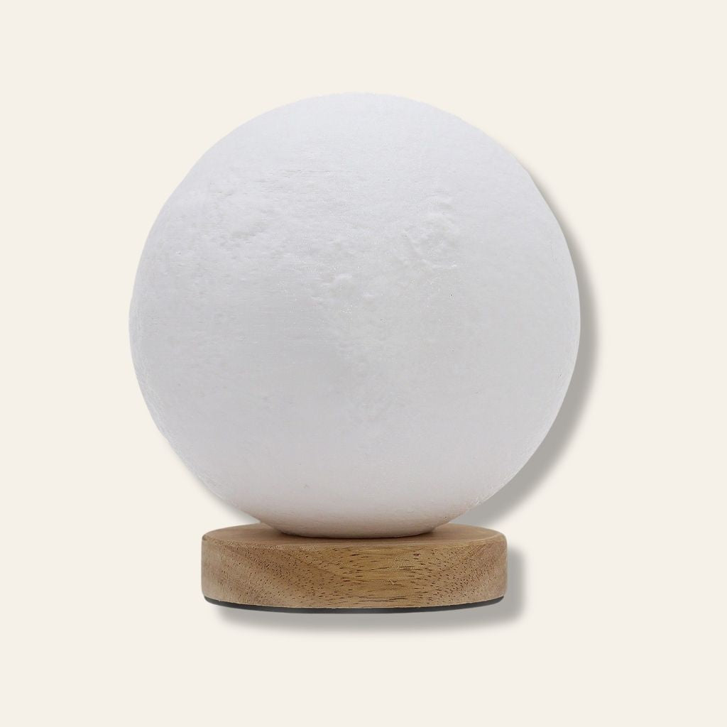 Luna | Lámpara de diseño orgánico y relieve esférico lunar · 17 cm
