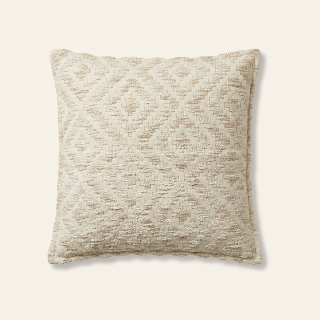 Diamante | Funda de cojín de algodón con relieve geométrico · 45 × 45 cm